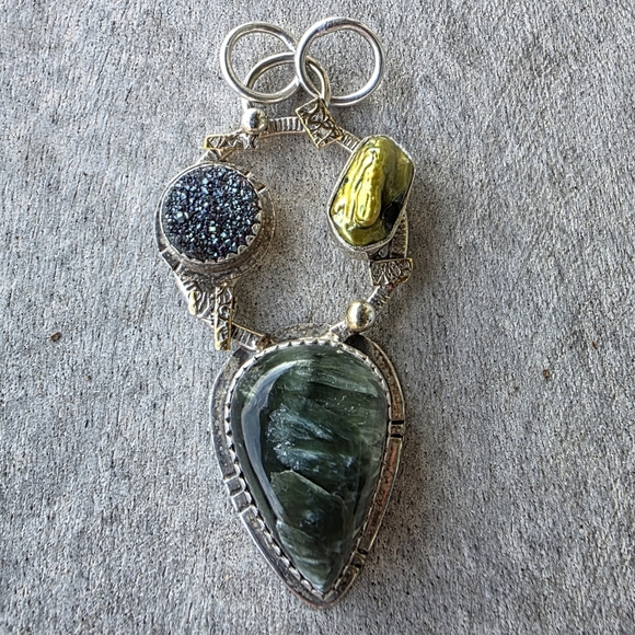 Seraphinite Art Piece Pendant in 925 Sterling Silver w/ Gold Vermeil (2.5") - Picture 16 of 16